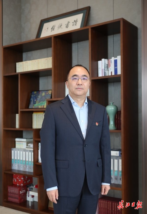 全国人大代表阎志建议设立武汉期货交易所，意义重大