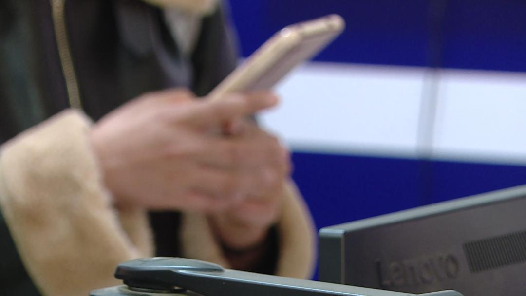 南宁女子轻信动动手指赚大钱项目，血亏百万！咋回事？