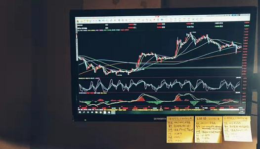 新手股票投资经验分享_股票涨跌原因分析_股票哪家券商手续费低