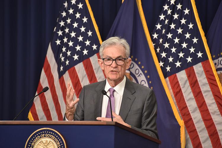 证券公司参与股指期货,国债期货交易指引_期货交易优势与风险_美联储降息期货市场波动