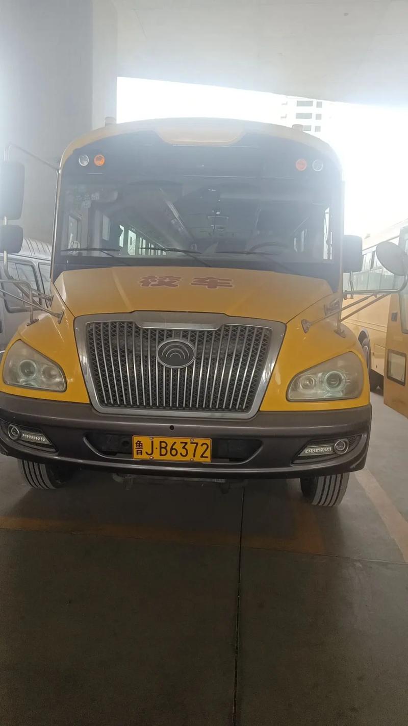 评估二手幼儿园校车价格需综合考虑多因素，你知道哪些？