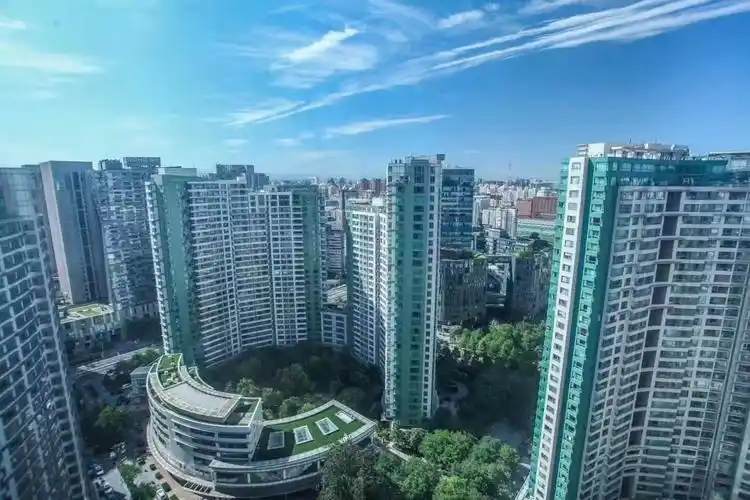 李嘉诚的理财之道_珍视健康_投资自己