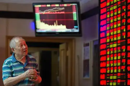 炒股的智慧网是假的_警惕违法配资_严防荐股黑群