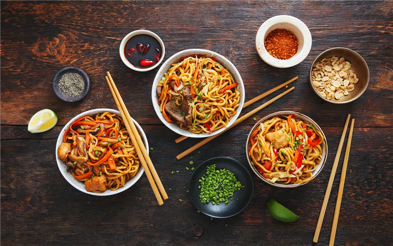 街边小吃2000元创业 项目 一天收入五六百_轻松赚钱小项目