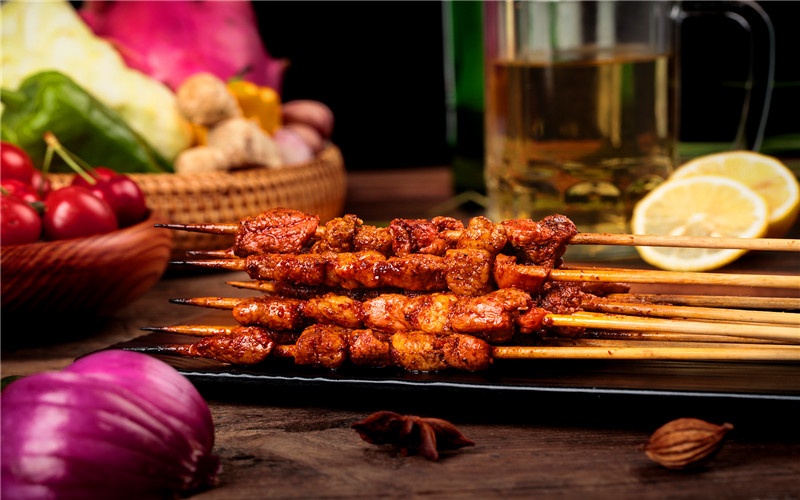 轻松赚钱小项目_街边小吃2000元创业 项目 一天收入五六百