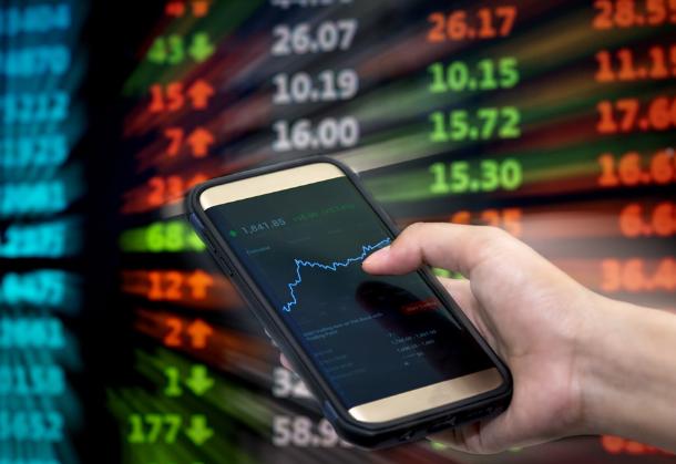 新手看盘技巧：开盘30分钟全解析，掌握这3个关键时段就够了