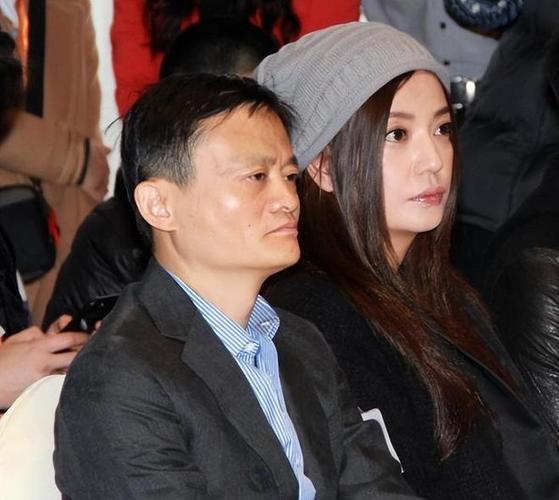 <strong>马云虞锋赵薇夫妇斥资26.86亿港币买入瑞东集团股份</strong>